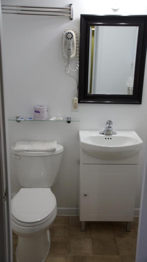 Robyn'S Motel Peterborough Luaran gambar